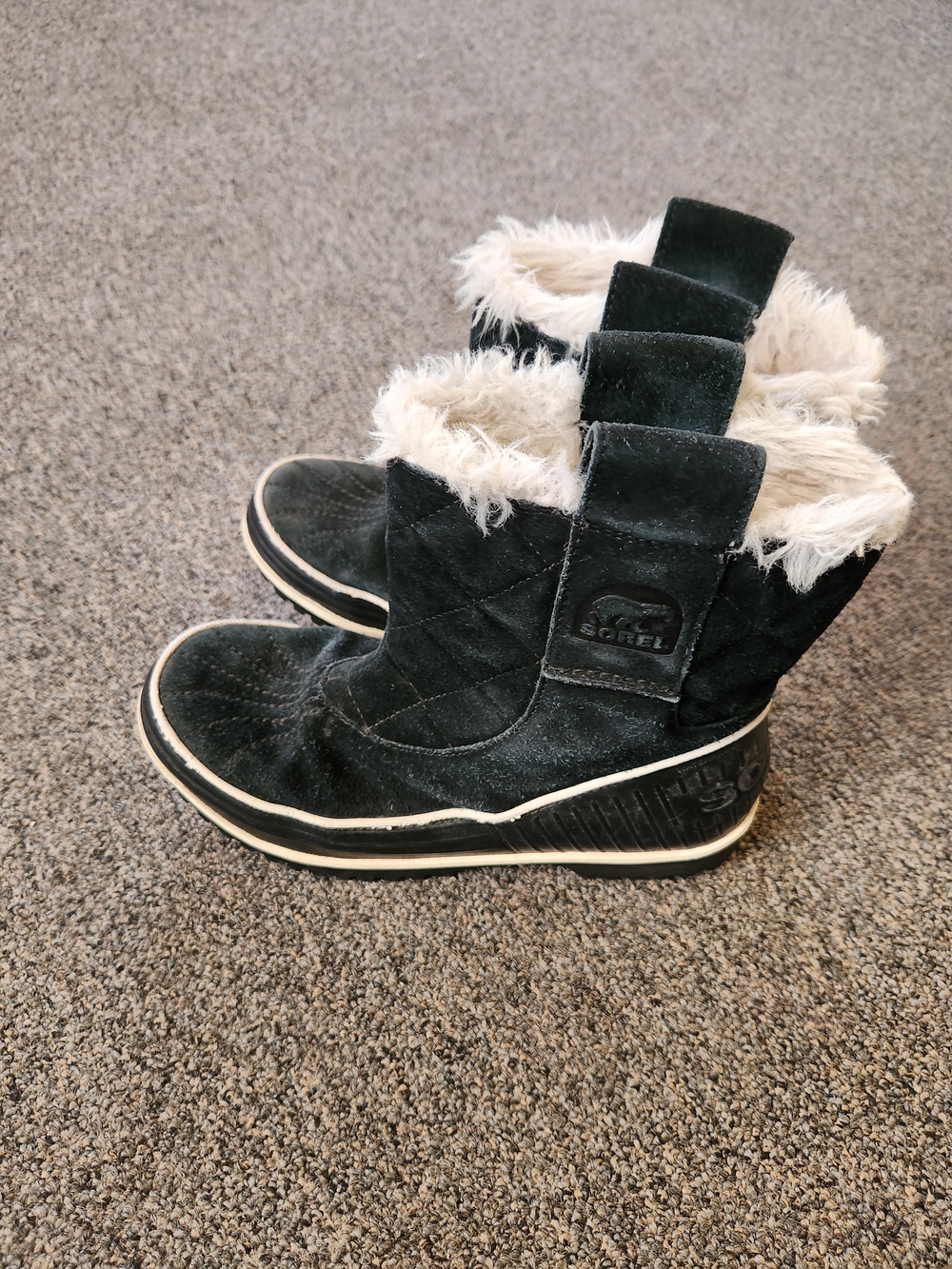 Sorel Women's Black Suede Faux-Fur Winter Boots 7